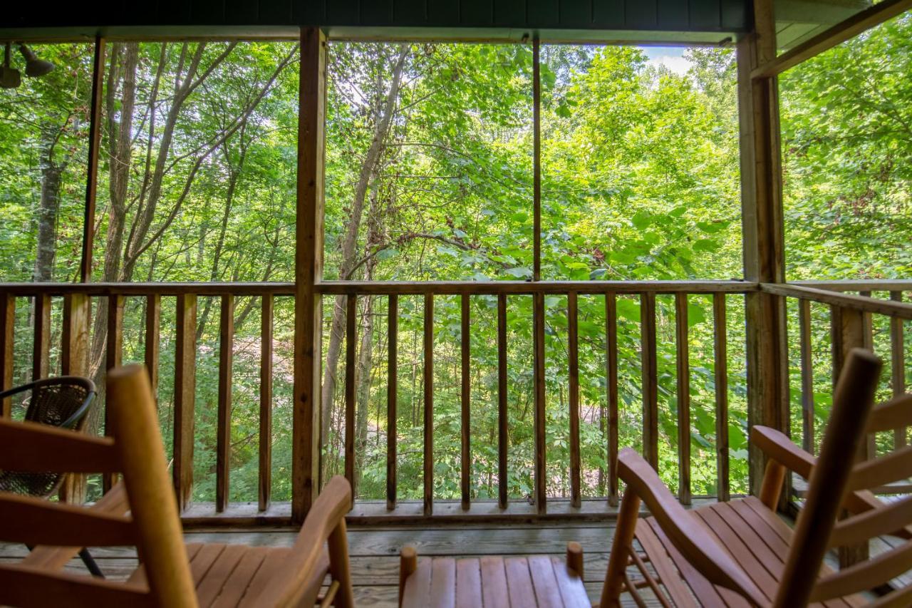 North Ridge Place Brand New Log Cabin With Hot Tub Great Location Sevierville Exterior photo