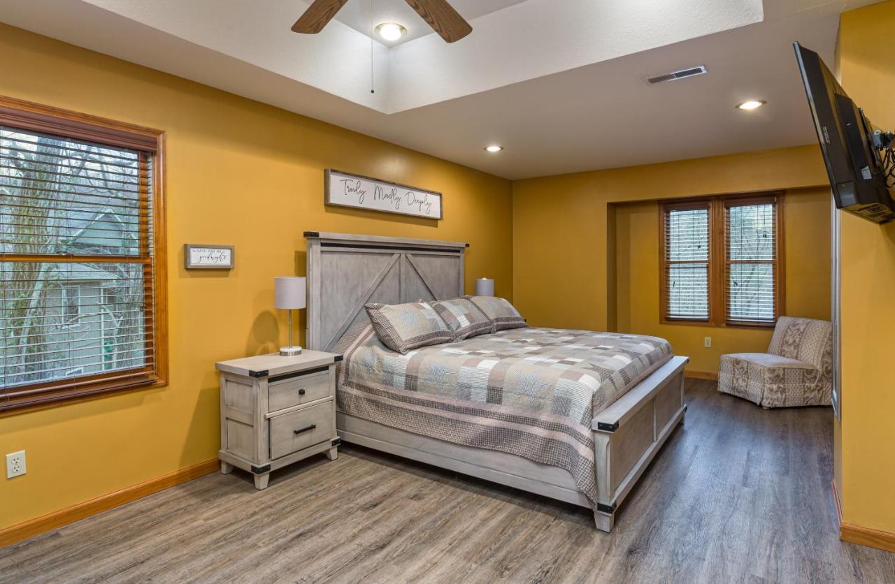 North Ridge Place Brand New Log Cabin With Hot Tub Great Location Sevierville Exterior photo